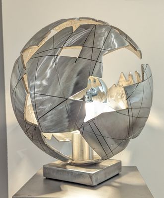Guilaume Roche Sculpture Inox Globe 30  lumineux _35X30X30